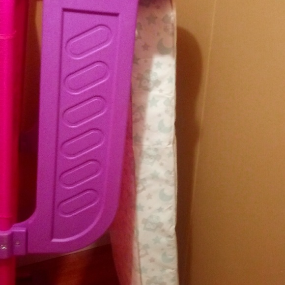 Crib - Picture 6 of 6